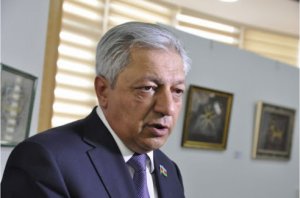 Oliqarx Cavanşir Feyziyev “Azərtütün”ü aldı